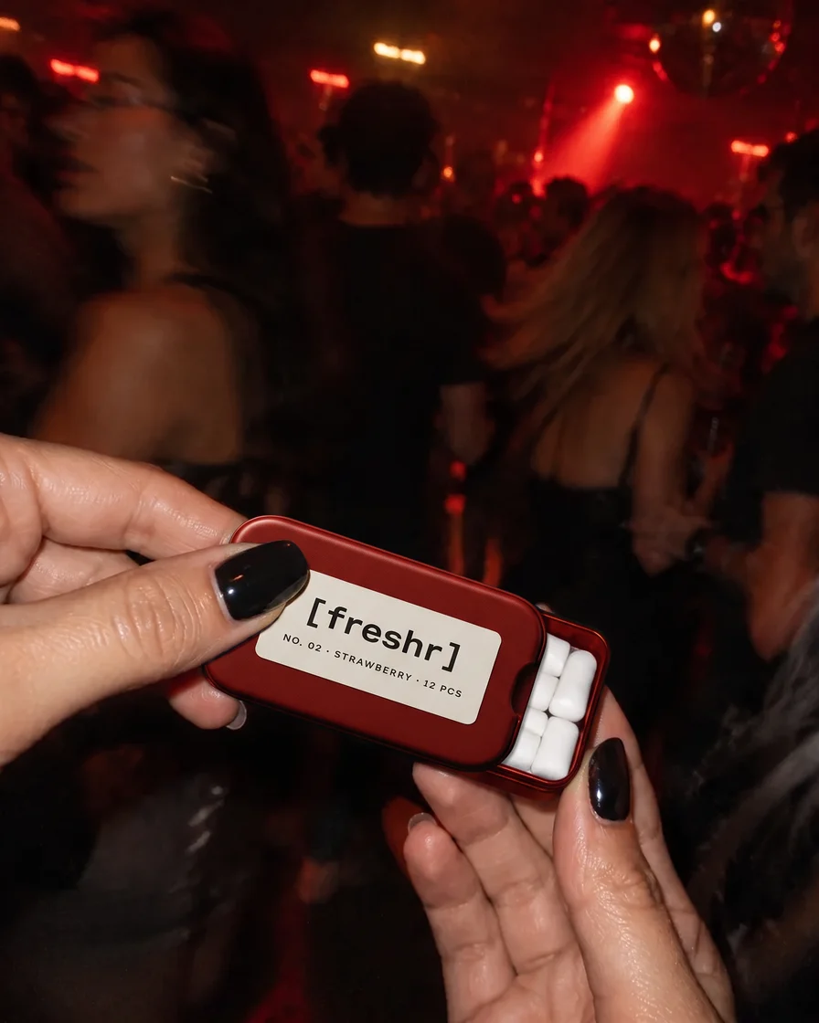 Opening a Freshr tin in a club